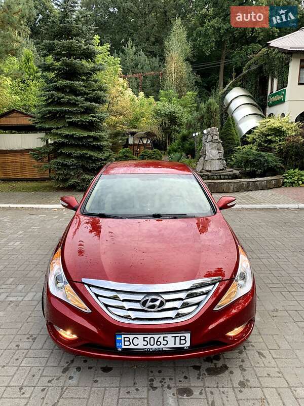 Седан Hyundai Sonata 2014 в Дрогобичі
