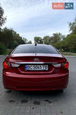 Седан Hyundai Sonata 2014 в 