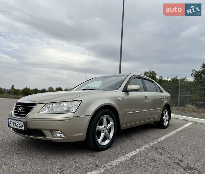 Hyundai Sonata 2008