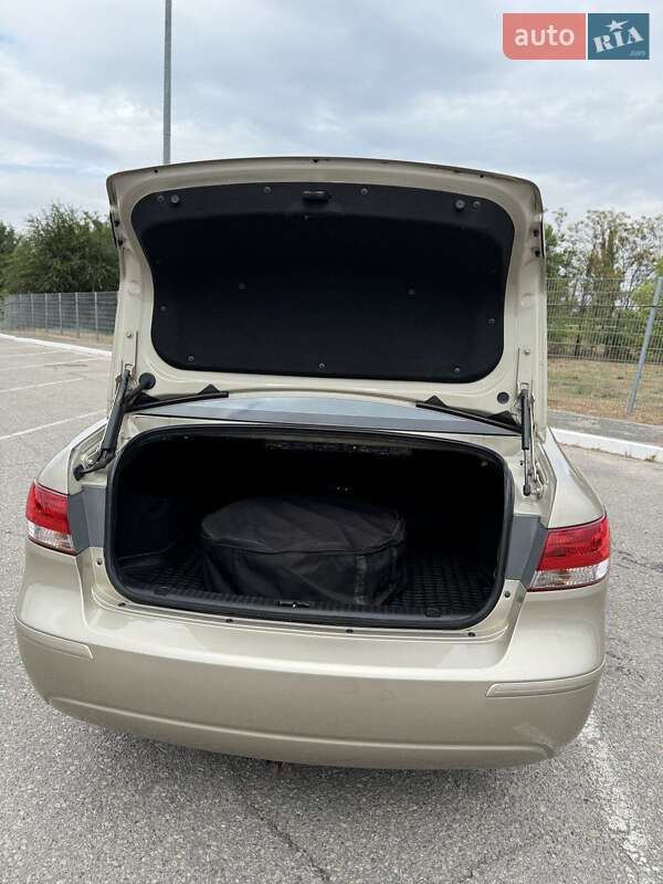 Седан Hyundai Sonata 2008 в Дніпрі