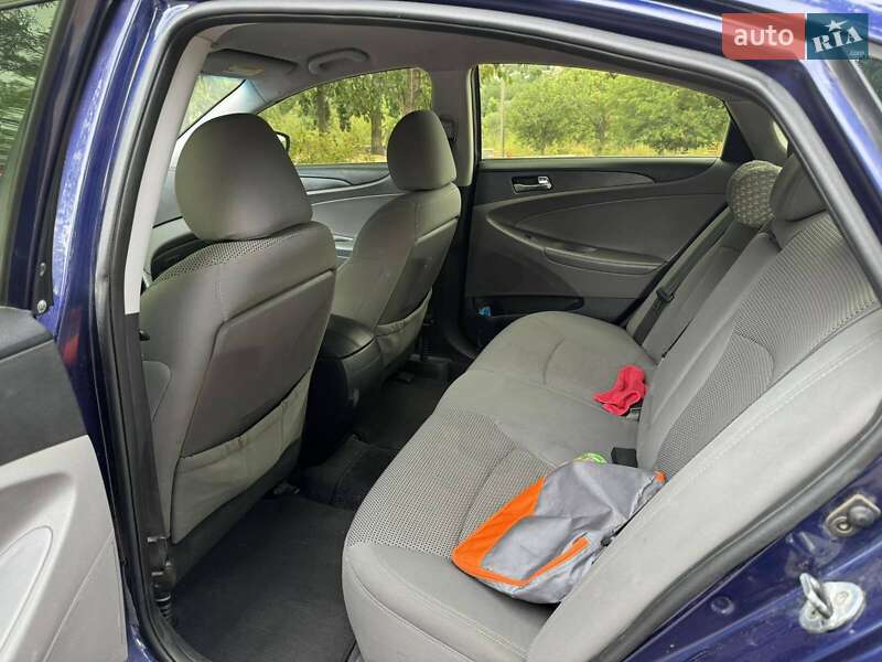 Седан Hyundai Sonata 2012 в Кропивницькому