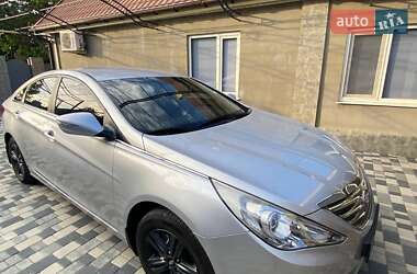 Седан Hyundai Sonata 2012 в Рені