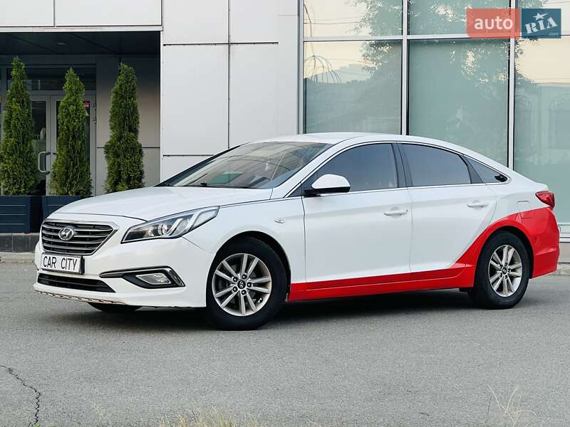 Седан Hyundai Sonata 2016 в Киеве