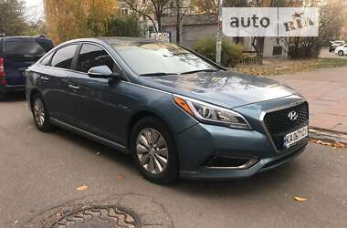 Седан Hyundai Sonata 2016 в Киеве