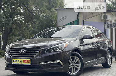 Седан Hyundai Sonata 2015 в Николаеве