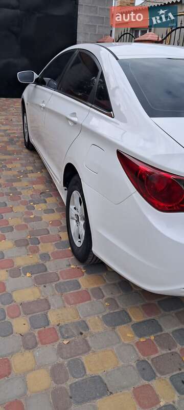 Седан Hyundai Sonata 2010 в Томаковке