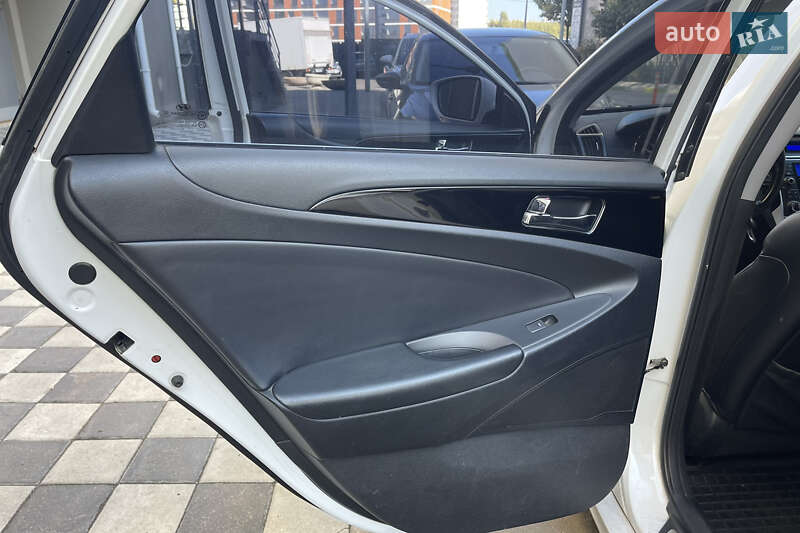 Седан Hyundai Sonata 2011 в Києві