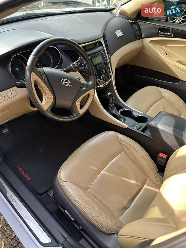 Седан Hyundai Sonata 2013 в Киеве