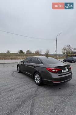 Седан Hyundai Sonata 2015 в Запоріжжі