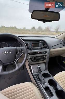 Седан Hyundai Sonata 2015 в Запоріжжі