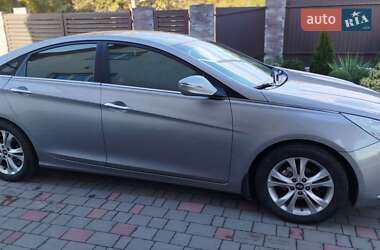 Седан Hyundai Sonata 2011 в Бродах