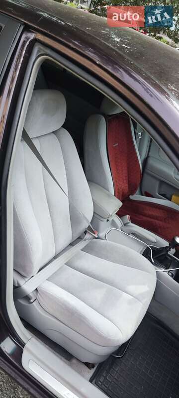 Седан Hyundai Sonata 2005 в Чугуеве