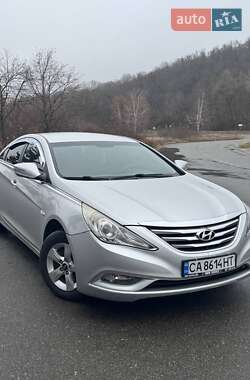 Седан Hyundai Sonata 2011 в Каневе