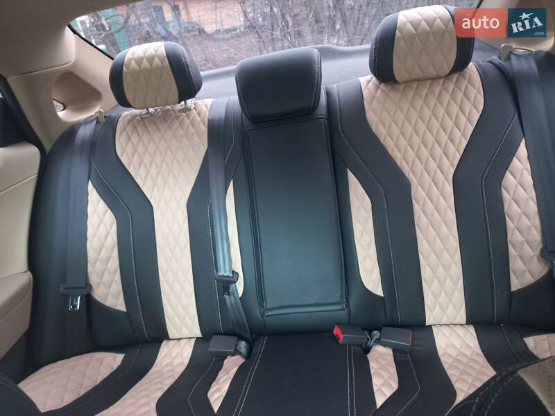 Седан Hyundai Sonata 2013 в Киеве