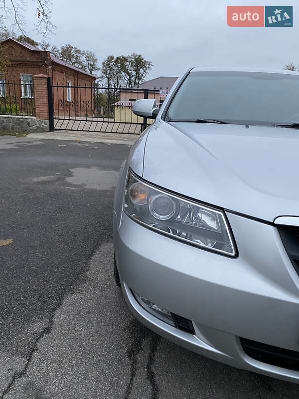 Седан Hyundai Sonata 2005 в Краснограді