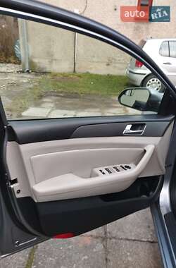 Седан Hyundai Sonata 2015 в 