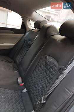 Седан Hyundai Sonata 2015 в 