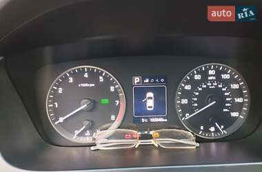 Седан Hyundai Sonata 2015 в 