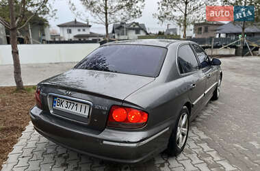 Седан Hyundai Sonata 2004 в 