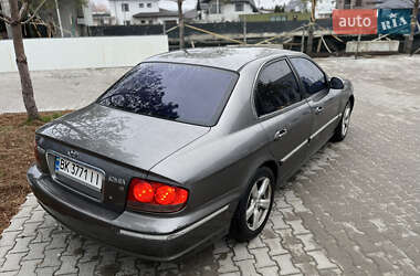 Седан Hyundai Sonata 2004 в 