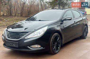 Седан Hyundai Sonata 2011 в Ахтырке