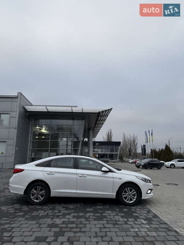 Седан Hyundai Sonata 2015 в Днепре