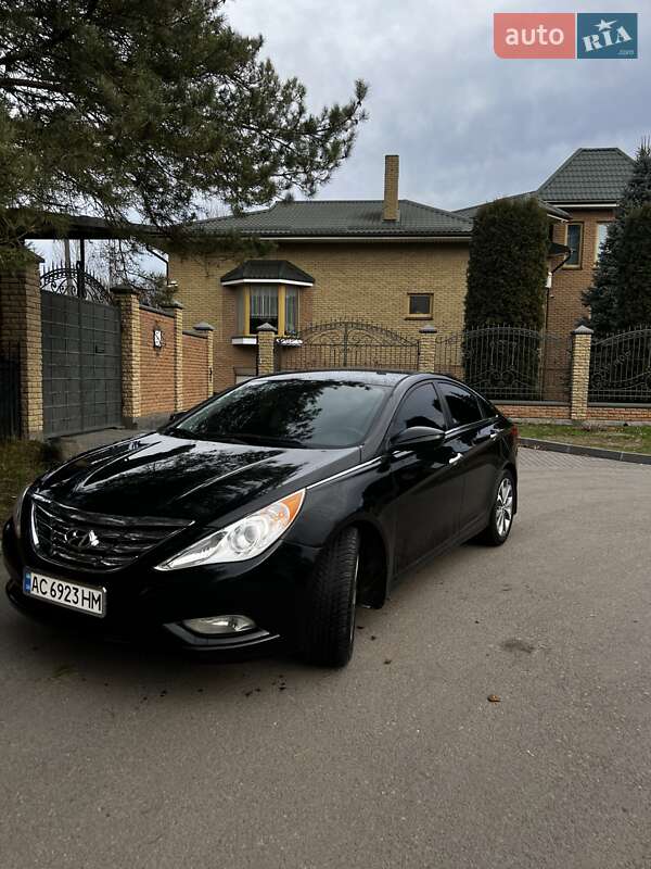 Седан Hyundai Sonata 2013 в Луцьку