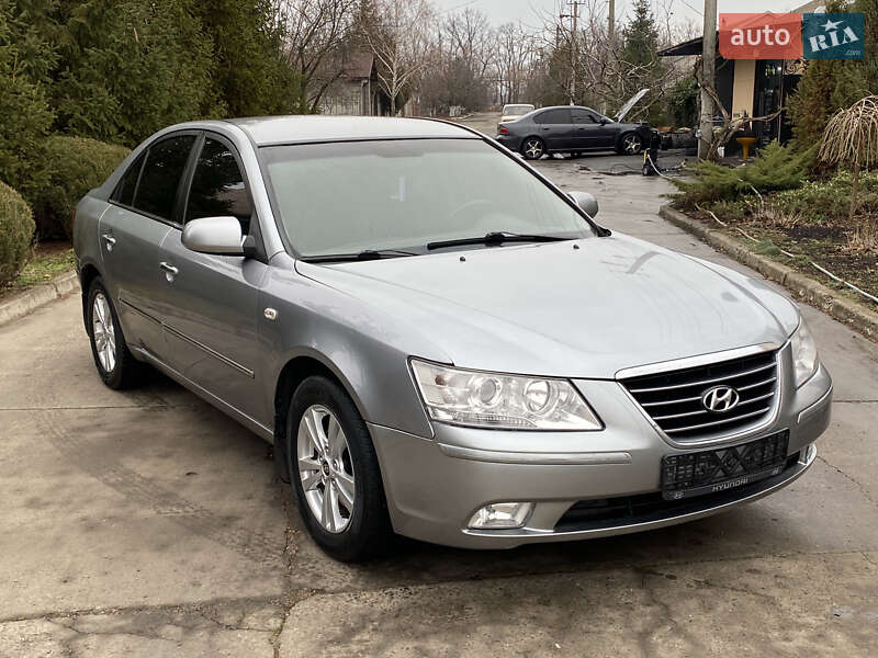 Седан Hyundai Sonata 2008 в Кривом Роге