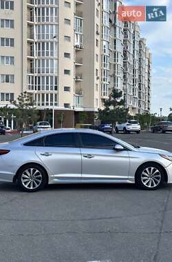 Седан Hyundai Sonata 2016 в Николаеве