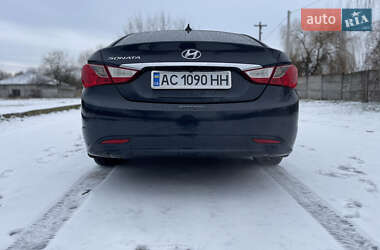 Седан Hyundai Sonata 2011 в Остроге