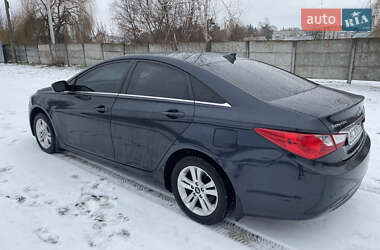 Седан Hyundai Sonata 2011 в Остроге