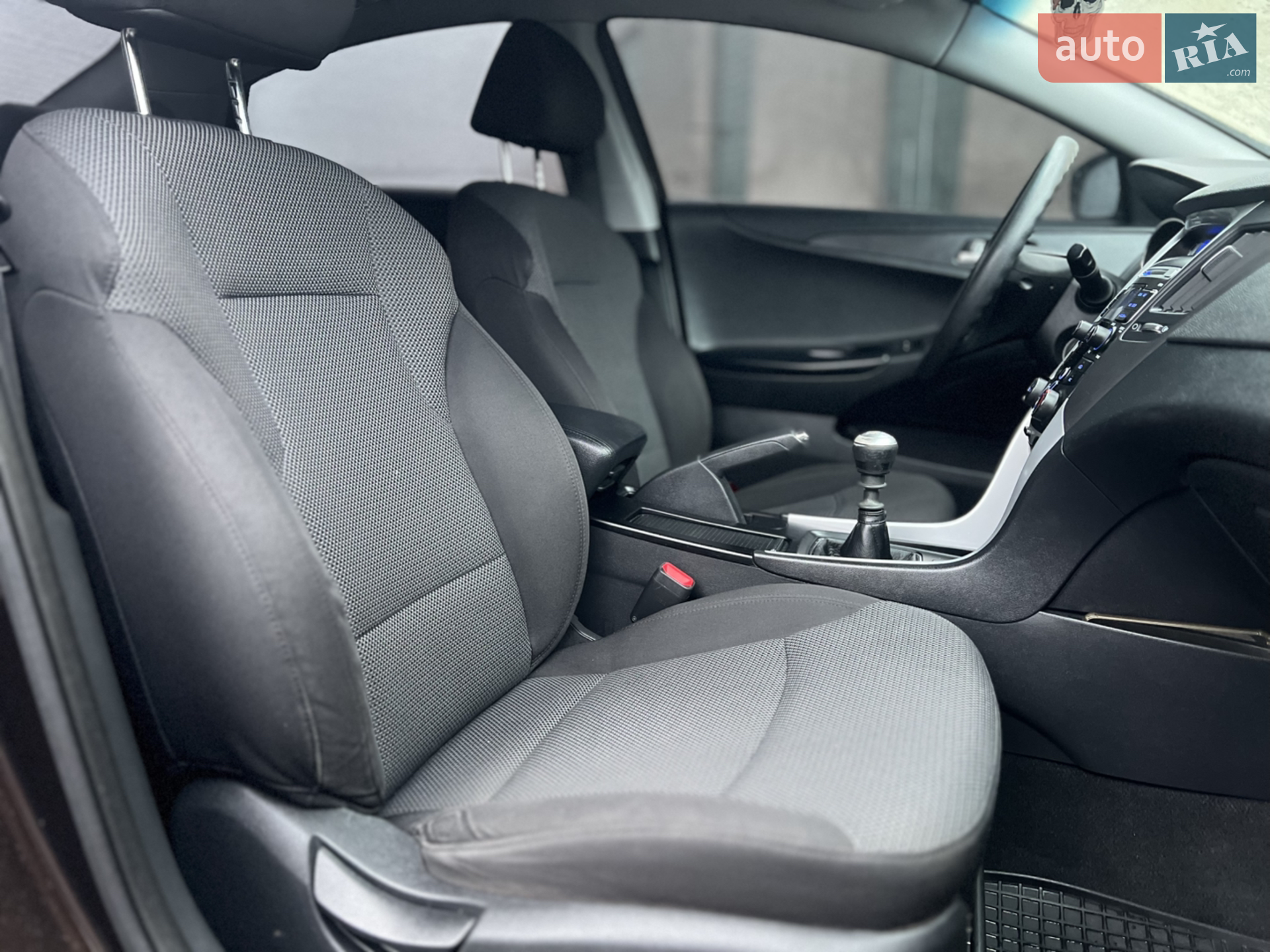 2010 Hyundai Sonata - мініатюра 37