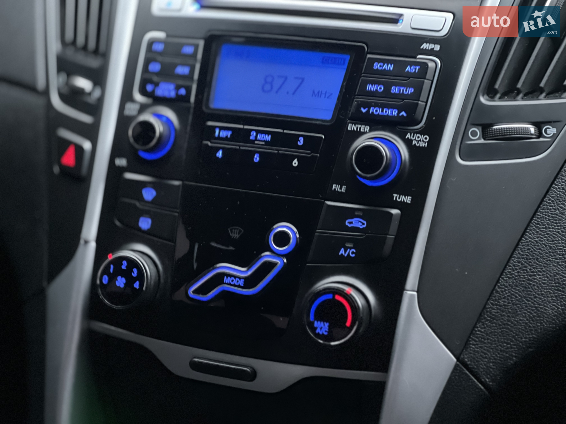 2010 Hyundai Sonata - мініатюра 55