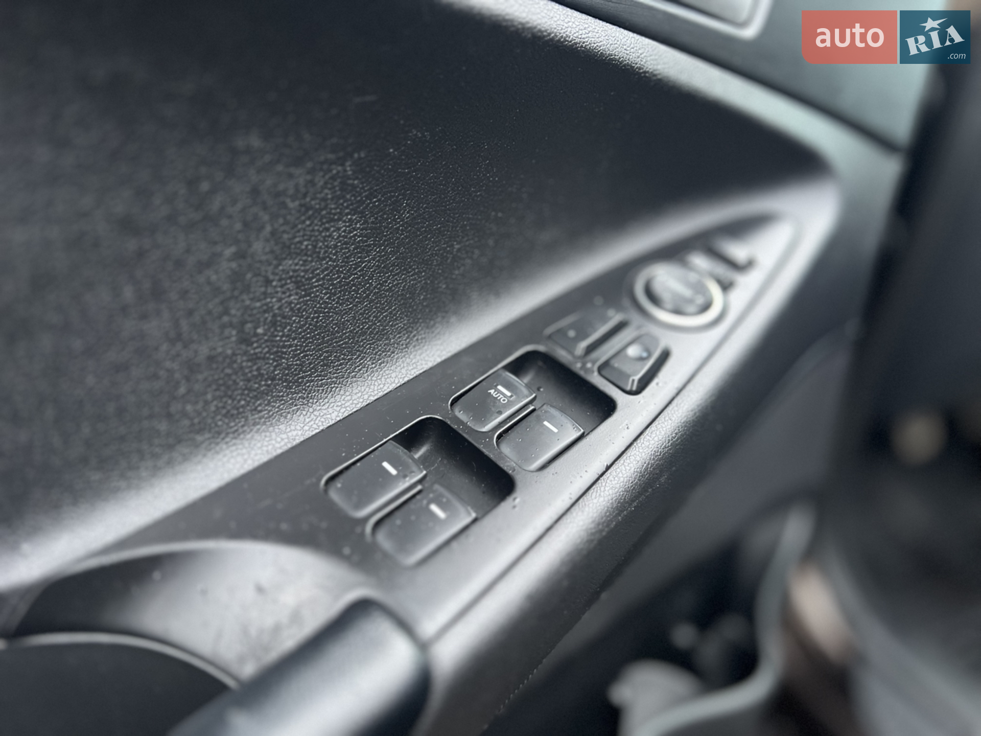 2010 Hyundai Sonata - мініатюра 65