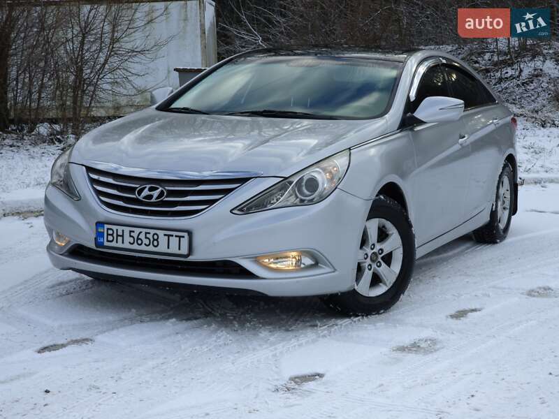 Седан Hyundai Sonata 2012 в 