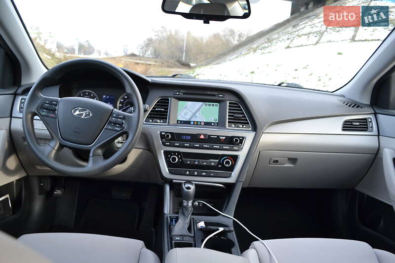 Седан Hyundai Sonata 2016 в Киеве фото 38 Седан Hyundai Sonata 2016 в Киеве