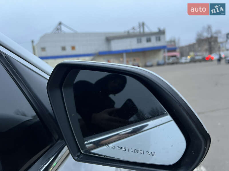 Седан Hyundai Sonata 2015 в Кривом Роге
