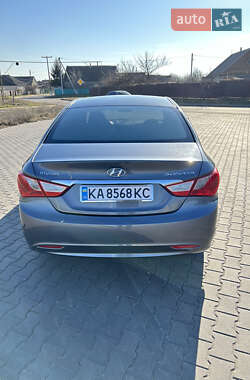 Седан Hyundai Sonata 2010 в Рені