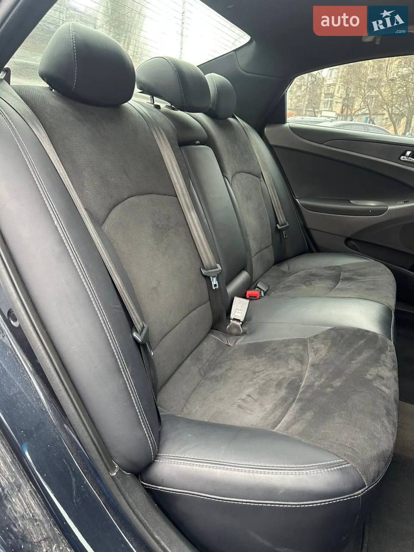 2011 Hyundai Sonata - мініатюра 19