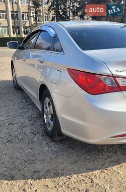 Седан Hyundai Sonata 2014 в 