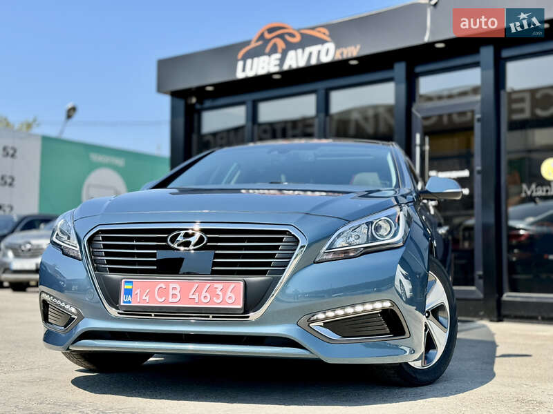 Седан Hyundai Sonata 2016 в Киеве