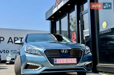 Седан Hyundai Sonata 2016 в Киеве