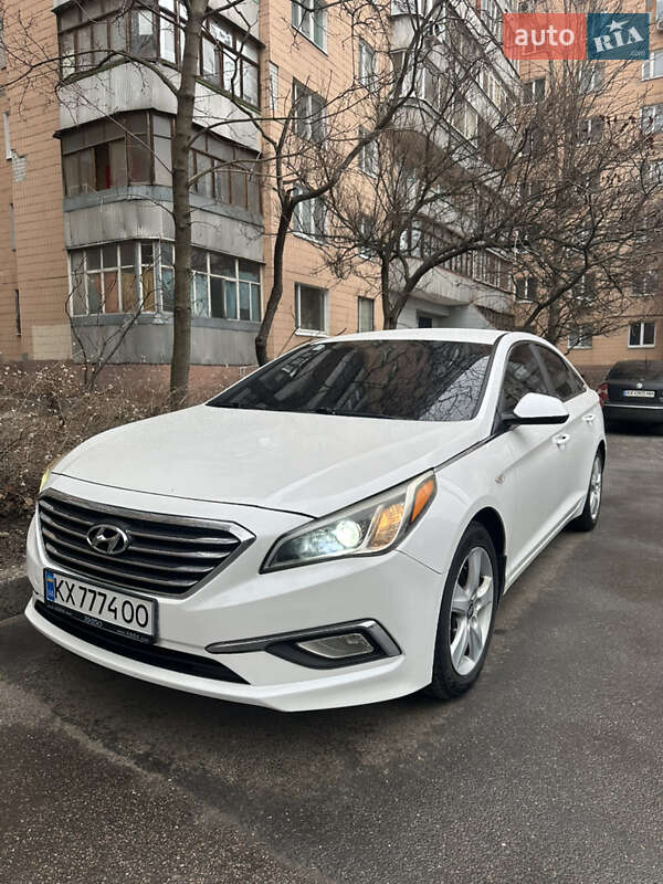 Седан Hyundai Sonata 2015 в 
