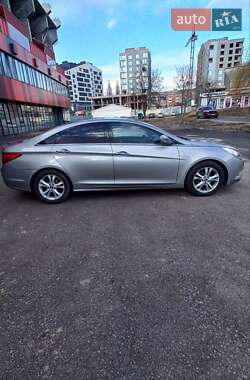 Седан Hyundai Sonata 2011 в Ровно