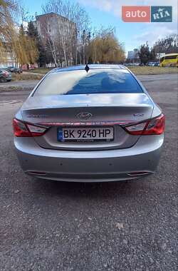 Седан Hyundai Sonata 2011 в Ровно