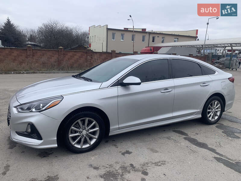 Седан Hyundai Sonata 2018 в Ровно