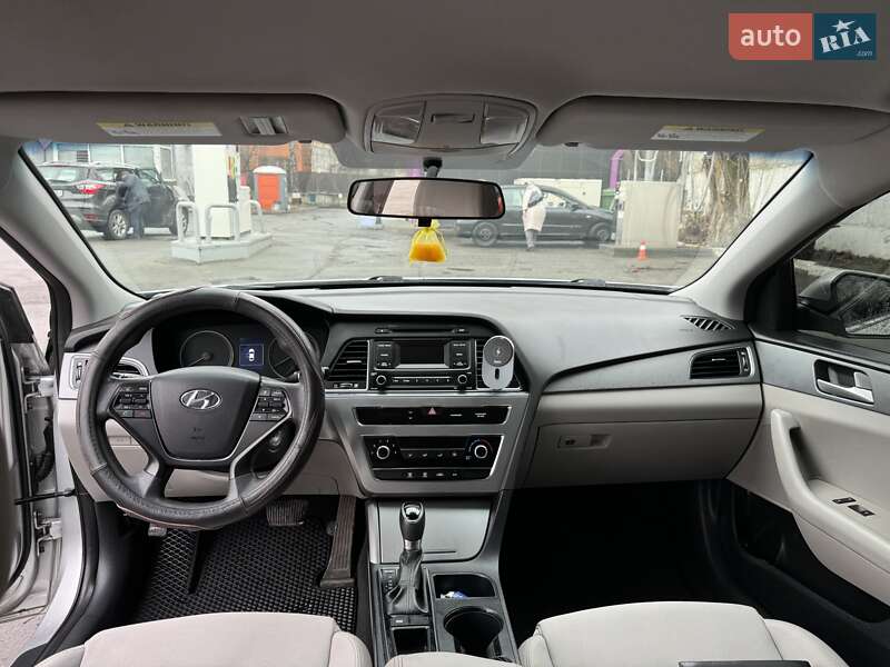 Седан Hyundai Sonata 2016 в Киеве