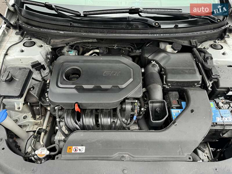 Седан Hyundai Sonata 2016 в Киеве