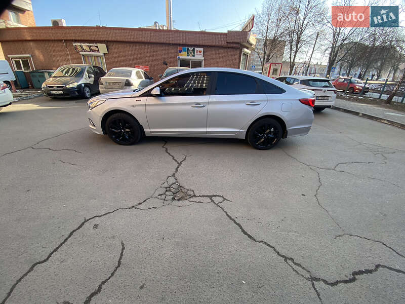 Седан Hyundai Sonata 2014 в Полтаве