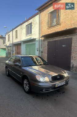 Седан Hyundai Sonata 2004 в Києві